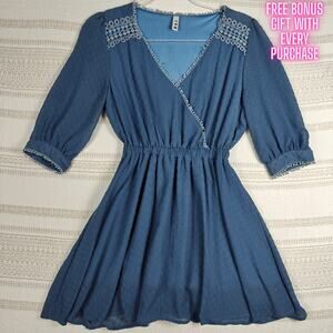Blue Swiss Dot Mini Dress Lace Trim Wrap Style Elastic Waist Juniors XS Used